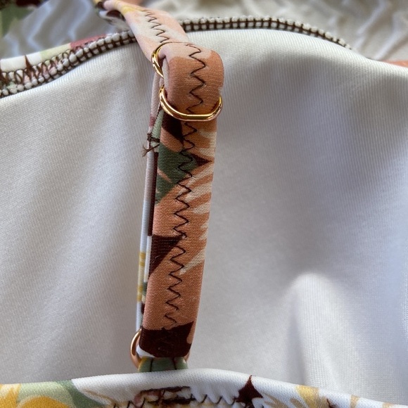 Shade & Shore Women’s Floral Ruffle Bralette Bikini Top Size 34C NWT - Picture 9 of 15